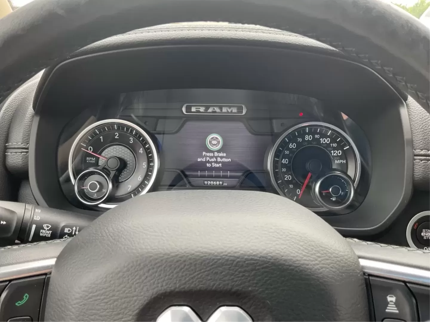 2019 Ram 1500 Laramie Crew Cab SWB 4WD (1C6SRFJT5KN) with an 5.7L V8 OHV 16V engine, 8-Speed Automatic transmission, located at 401 Woodman Dr, Riverside, OH, 45431, (937) 908-9800, 39.760899, -84.123421 - **Unleash Your Adventures with the 2019 Ram 1500 Laramie Crew Cab Perfect for Work and Play!**<br /> <br /> Are you ready to elevate your daily driving experience? Look no further than this stunning 2019 Ram 1500 Laramie Crew Cab, a vehicle designed to enhance your lifestyle whether you're commutin - Photo#14