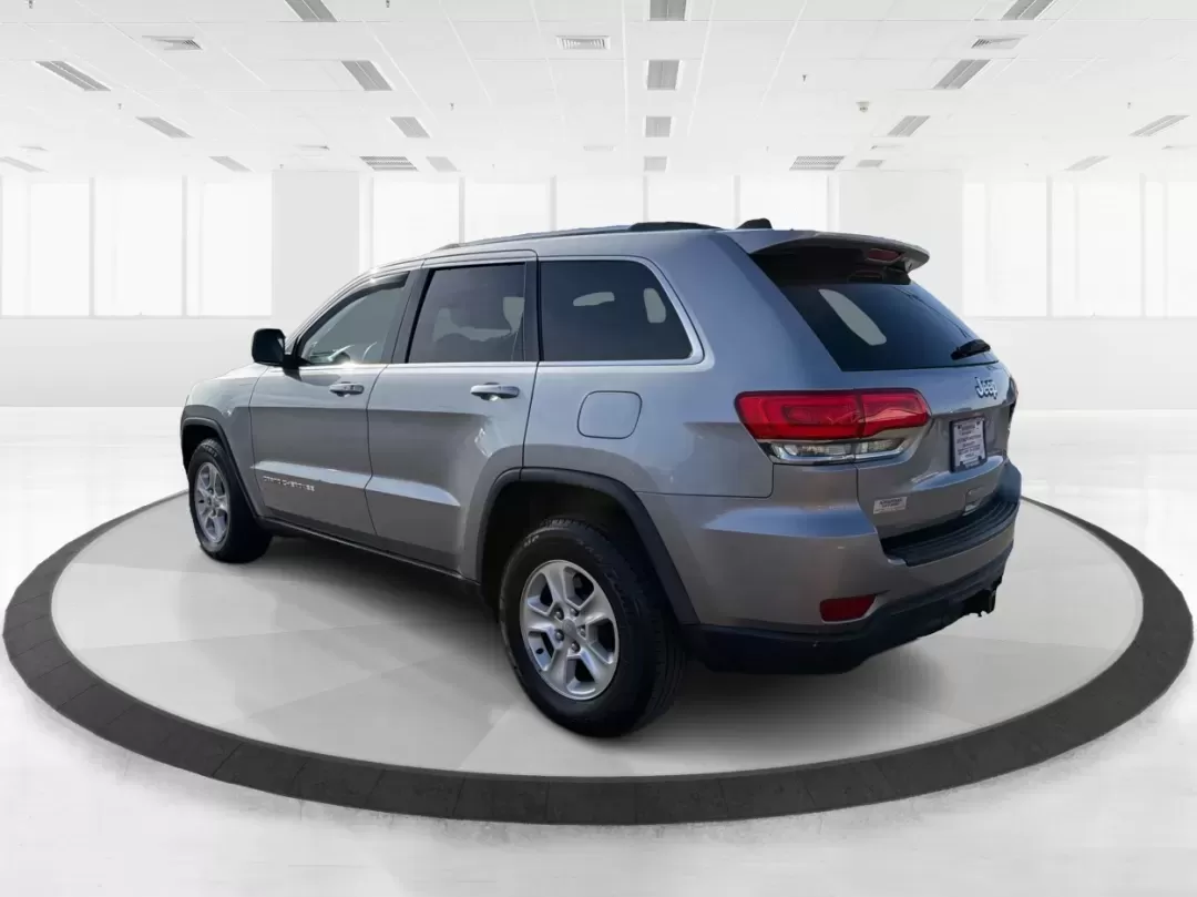 2014 Jeep Grand Cherokee Laredo (1C4RJEAG9EC) with an 3.6L V-6 DOHC engine, located at 1184 Kauffman Ave, Fairborn, OH, 45324, (937) 908-9800, 39.807072, -84.030914 - **Elevate Your Adventures with the 2014 Jeep Grand Cherokee Laredo!**<br /> <br /> Are you ready to take your family on unforgettable road trips or tackle weekend adventures like never before? The 2014 Jeep Grand Cherokee Laredo is designed for those who crave exploration and comfort in equal measur - Photo#4