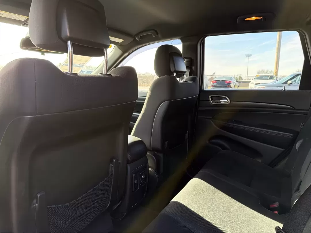 2014 Jeep Grand Cherokee Laredo (1C4RJEAG9EC) with an 3.6L V-6 DOHC engine, located at 1184 Kauffman Ave, Fairborn, OH, 45324, (937) 908-9800, 39.807072, -84.030914 - **Elevate Your Adventures with the 2014 Jeep Grand Cherokee Laredo!**<br /> <br /> Are you ready to take your family on unforgettable road trips or tackle weekend adventures like never before? The 2014 Jeep Grand Cherokee Laredo is designed for those who crave exploration and comfort in equal measur - Photo#10