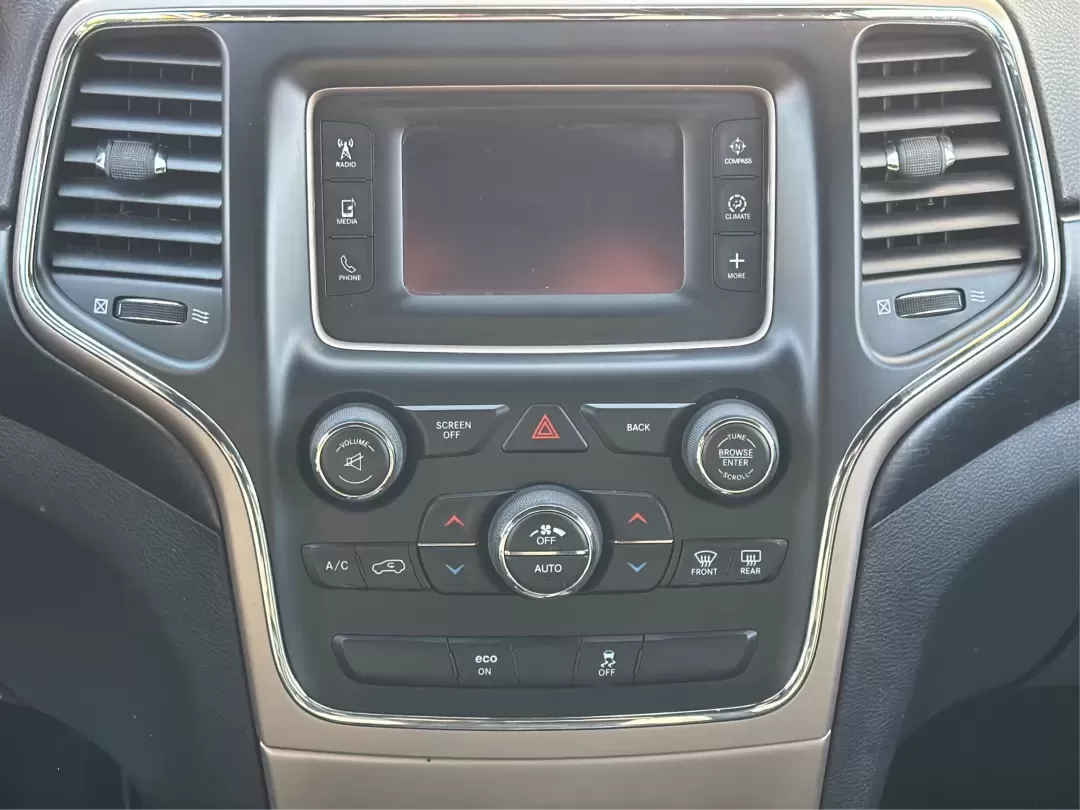 2014 Jeep Grand Cherokee Laredo (1C4RJEAG9EC) with an 3.6L V-6 DOHC engine, located at 1184 Kauffman Ave, Fairborn, OH, 45324, (937) 908-9800, 39.807072, -84.030914 - **Elevate Your Adventures with the 2014 Jeep Grand Cherokee Laredo!**<br /> <br /> Are you ready to take your family on unforgettable road trips or tackle weekend adventures like never before? The 2014 Jeep Grand Cherokee Laredo is designed for those who crave exploration and comfort in equal measur - Photo#13