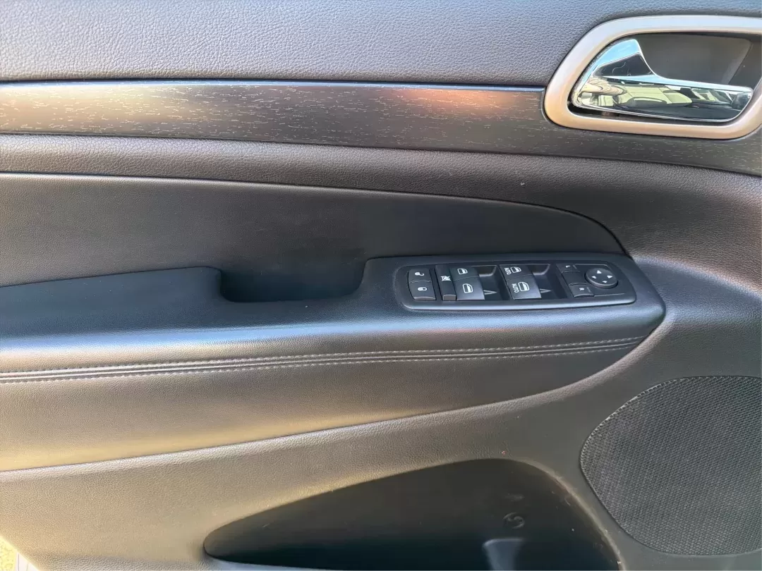 2014 Jeep Grand Cherokee Laredo (1C4RJEAG9EC) with an 3.6L V-6 DOHC engine, located at 1184 Kauffman Ave, Fairborn, OH, 45324, (937) 908-9800, 39.807072, -84.030914 - **Elevate Your Adventures with the 2014 Jeep Grand Cherokee Laredo!**<br /> <br /> Are you ready to take your family on unforgettable road trips or tackle weekend adventures like never before? The 2014 Jeep Grand Cherokee Laredo is designed for those who crave exploration and comfort in equal measur - Photo#19