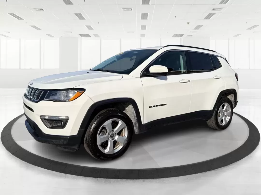 2018 Jeep Compass Latitude 4x4 (3C4NJDBB4JT) with an 2.4L L4 DOHC 16V engine, Manual/Standard transmission, located at 1184 Kauffman Ave, Fairborn, OH, 45324, (937) 908-9800, 39.807072, -84.030914 - Discover the perfect blend of style, reliability, and adventure with the 2018 Jeep Compass Latitude 4x4, now available at Advantage Car and Credit in Fairborn, OH. This rugged yet refined SUV is ideal for weekend warriors and growing families alike, offering the versatility you need for both daily c - Photo#8