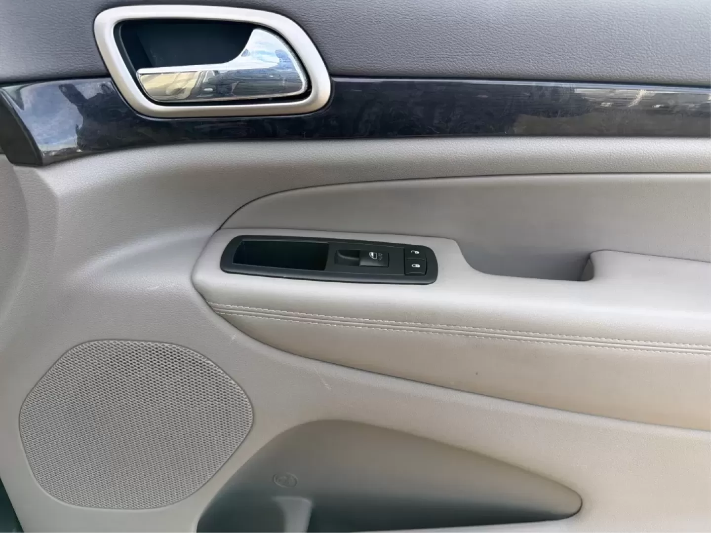 2012 Jeep Grand Cherokee Laredo (1C4RJFAG0CC) with an Other engine, located at 1099 N County Rd 25A , Troy, OH, 45373, (937) 908-9800, 40.057079, -84.212883 - **Adventure Awaits: Explore the Open Road in a 2012 Jeep Grand Cherokee Laredo!**<br /> <br /> If you're a weekend warrior or a growing family looking for your next adventure, this 2012 Jeep Grand Cherokee Laredo is the perfect fit for you! With its robust 4WD capabilities and spacious interior, you - Photo#20