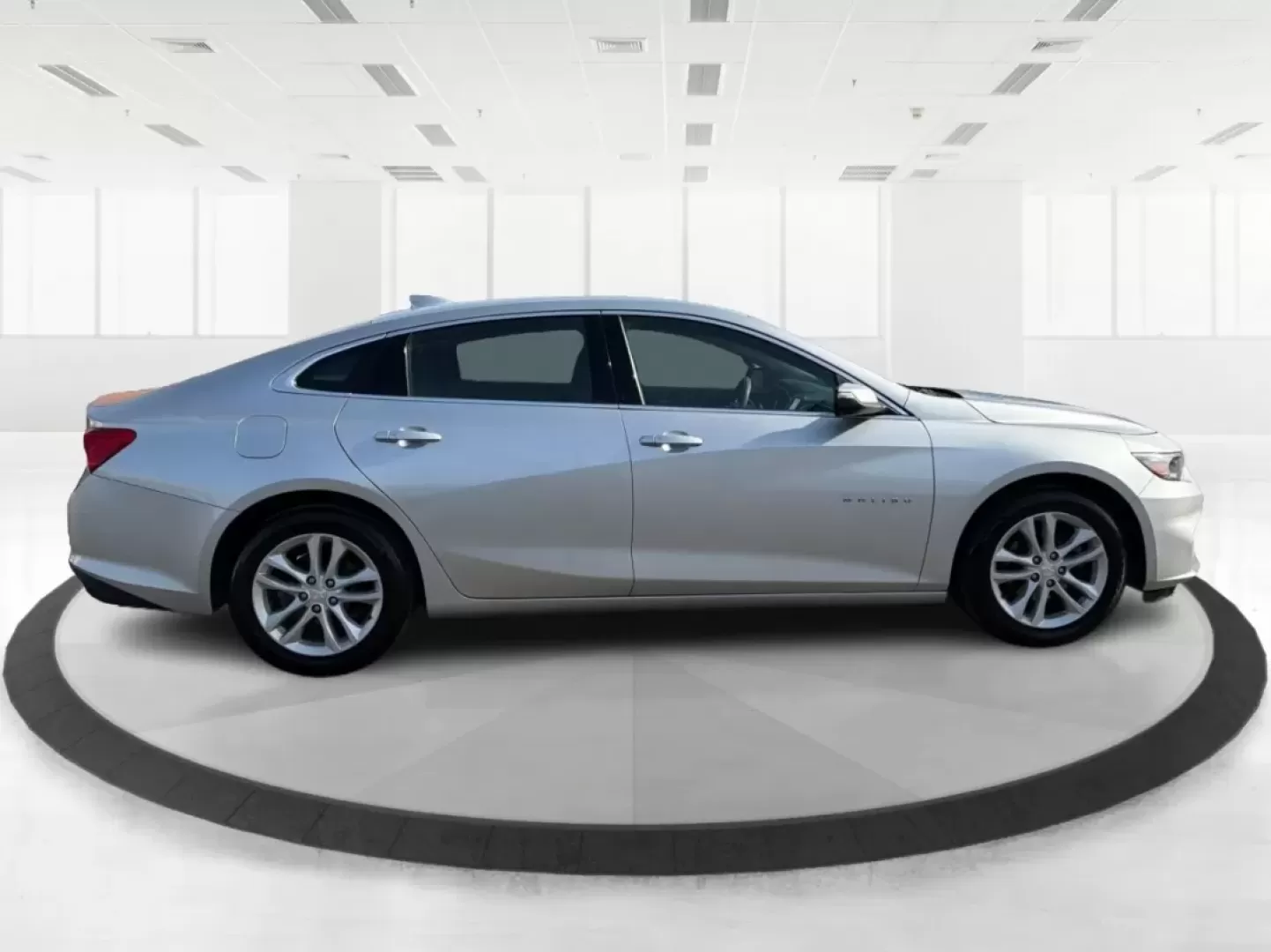 2016 Chevrolet Malibu 1LT (1G1ZE5ST3GF) with an ECOTEC 1.5L I-4 gasoline direct injection engine, located at 401 Woodman Dr, Riverside, OH, 45431, (937) 908-9800, 39.760899, -84.123421 - Discover the perfect blend of style, comfort, and reliability with this stunning 2016 Chevrolet Malibu 1LT, an ideal choice for budget-conscious buyers and families looking for a dependable daily driver. With its roomy interior and impressive fuel efficiency, this sedan not only excels at getting yo - Photo#1