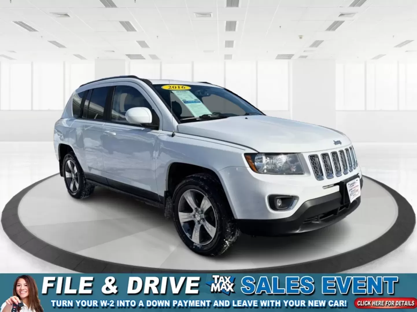 2016 Jeep Compass High Altitude Edition (1C4NJDEB4GD) with an 2.4L I-4 DOHC engine, 6A transmission, located at 4508 South Dixie Dr, Moraine, OH, 45439, (937) 908-9800, 39.689976, -84.218452 - ### Get Ready for Your Next Adventure with the 2016 Jeep Compass High Altitude Edition!<br /> <br /> Are you an adventure seeker or a weekend warrior? The 2016 Jeep Compass High Altitude Edition is the perfect vehicle to elevate your lifestyle! Ideal for those who love hitting the trails or simply r - Photo#0