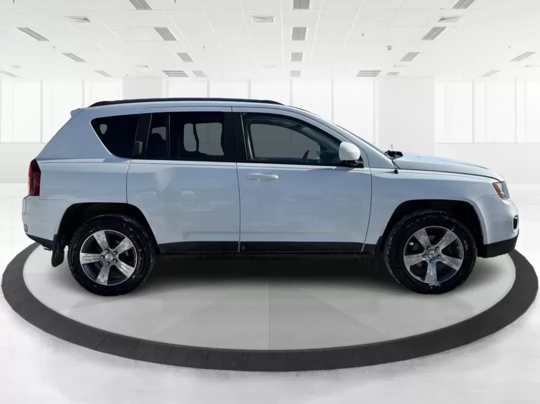 2016 Jeep Compass High Altitude Edition (1C4NJDEB4GD) with an 2.4L I-4 DOHC engine, 6A transmission, located at 4508 South Dixie Dr, Moraine, OH, 45439, (937) 908-9800, 39.689976, -84.218452 - ### Get Ready for Your Next Adventure with the 2016 Jeep Compass High Altitude Edition!<br /> <br /> Are you an adventure seeker or a weekend warrior? The 2016 Jeep Compass High Altitude Edition is the perfect vehicle to elevate your lifestyle! Ideal for those who love hitting the trails or simply r - Photo#1