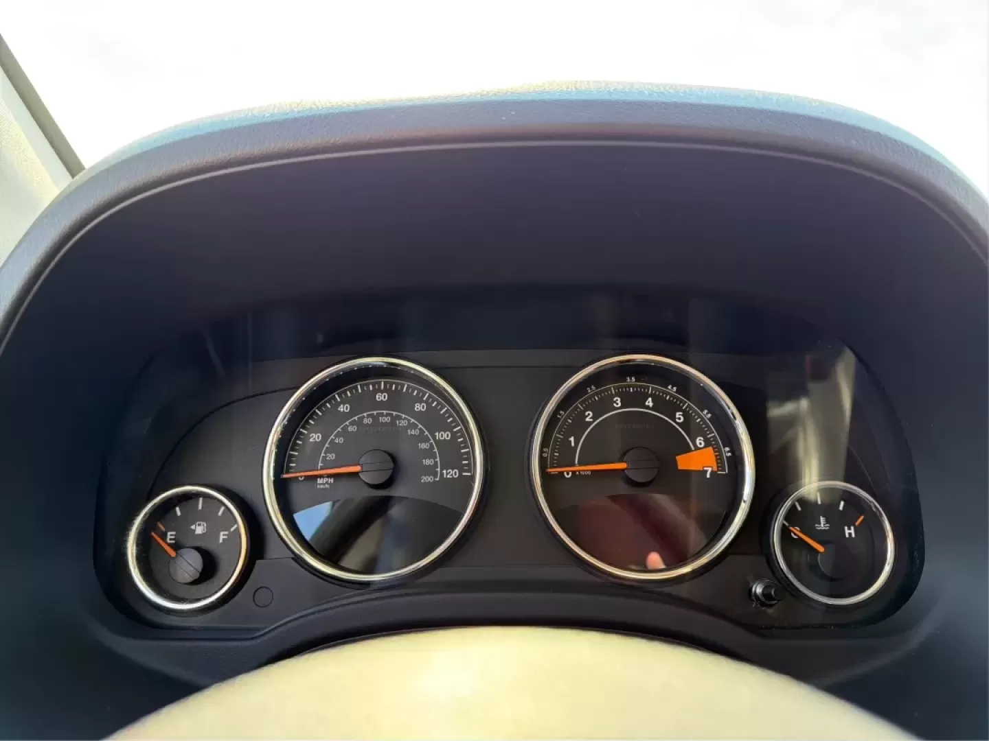 2016 Jeep Compass High Altitude Edition (1C4NJDEB4GD) with an 2.4L I-4 DOHC engine, 6A transmission, located at 4508 South Dixie Dr, Moraine, OH, 45439, (937) 908-9800, 39.689976, -84.218452 - ### Get Ready for Your Next Adventure with the 2016 Jeep Compass High Altitude Edition!<br /> <br /> Are you an adventure seeker or a weekend warrior? The 2016 Jeep Compass High Altitude Edition is the perfect vehicle to elevate your lifestyle! Ideal for those who love hitting the trails or simply r - Photo#15