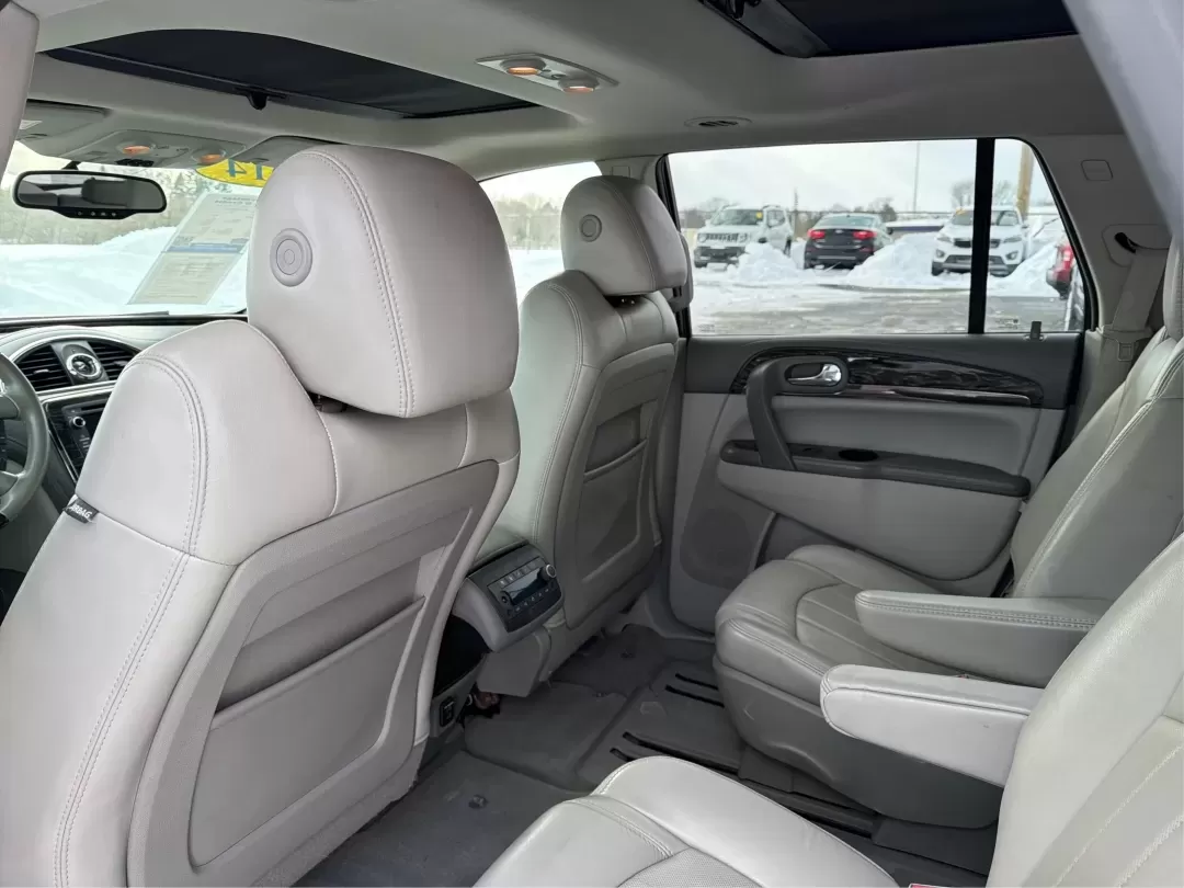 2014 Buick Enclave Leather (5GAKVBKD5EJ) with an 3.6L V-6 gasoline direct injection engine, 6-Speed Automatic Overdrive transmission, located at 880 E. National Road, Vandalia, OH, 45377, (937) 908-9800, 39.891918, -84.183594 - ### Discover Adventure in Style: 2014 Buick Enclave at Advantage Car and Credit<br /> <br /> Are you ready to elevate your family road trips or weekend adventures? The 2014 Buick Enclave, available now at Advantage Car and Credit in Fairborn, OH, is the perfect vehicle for those looking for comfort, - Photo#10