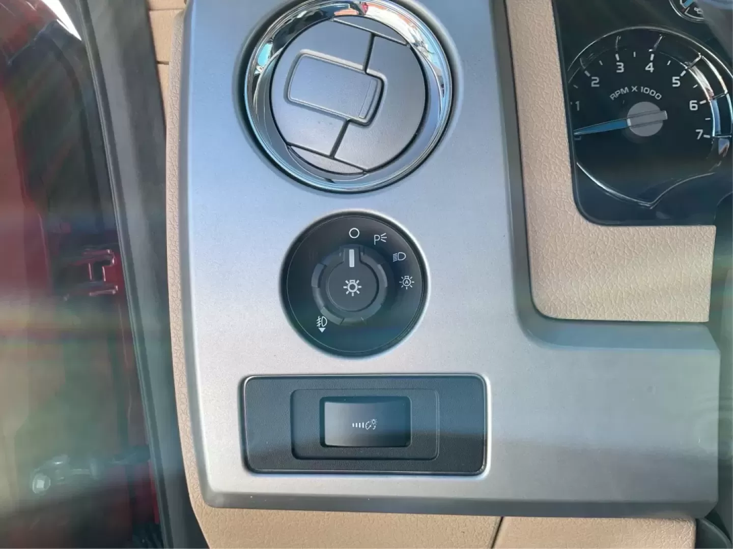 2014 Ford F-150 (1FTFW1ETXEK) with an Other engine, located at 1230 East Main St, Xenia, OH, 45385, (937) 908-9800, 39.688026, -83.910172 - **Unleash Your Adventures with the 2014 Ford F-150 LARIAT: The Ultimate Truck for Every Lifestyle!**<br /> <br /> Are you in search of a versatile vehicle that can handle everything from weekend adventures to daily commutes? Look no further! The 2014 Ford F-150 LARIAT is a reliable and rugged truck - Photo#16