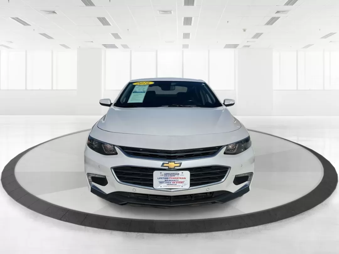 2016 Chevrolet Malibu 1LT (1G1ZE5ST6GF) with an ECOTEC 1.5L I-4 gasoline direct injection engine, located at 401 Woodman Dr, Riverside, OH, 45431, (937) 908-9800, 39.760899, -84.123421 - **Elevate Your Commute with the Exceptional 2016 Chevrolet Malibu 1LT** <br /> <br /> Are you searching for a reliable sedan that balances style, comfort, and performance? Look no further than the 2016 Chevrolet Malibu 1LT, available at Advantage Car and Credit in Riverside, OH. Perfect for both you - Photo#7