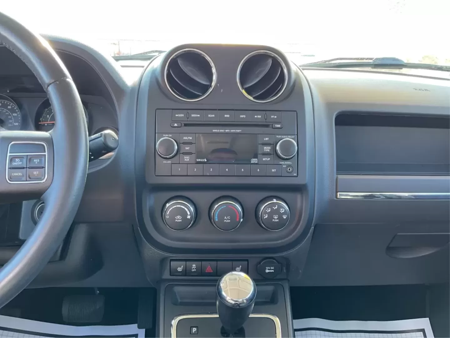 2014 Jeep Patriot (1C4NJRFB3ED) with an 2.4L I-4 DOHC engine, located at 4508 South Dixie Dr, Moraine, OH, 45439, (937) 908-9800, 39.689976, -84.218452 - **Adventure Awaits with This 2014 Jeep Patriot Latitude Perfect for Your Next Journey!**<br /> <br /> Are you ready to embrace the thrill of the open road? Whether you're planning a weekend getaway or just need a reliable companion for your daily commute, this 2014 Jeep Patriot Latitude is designed - Photo#13