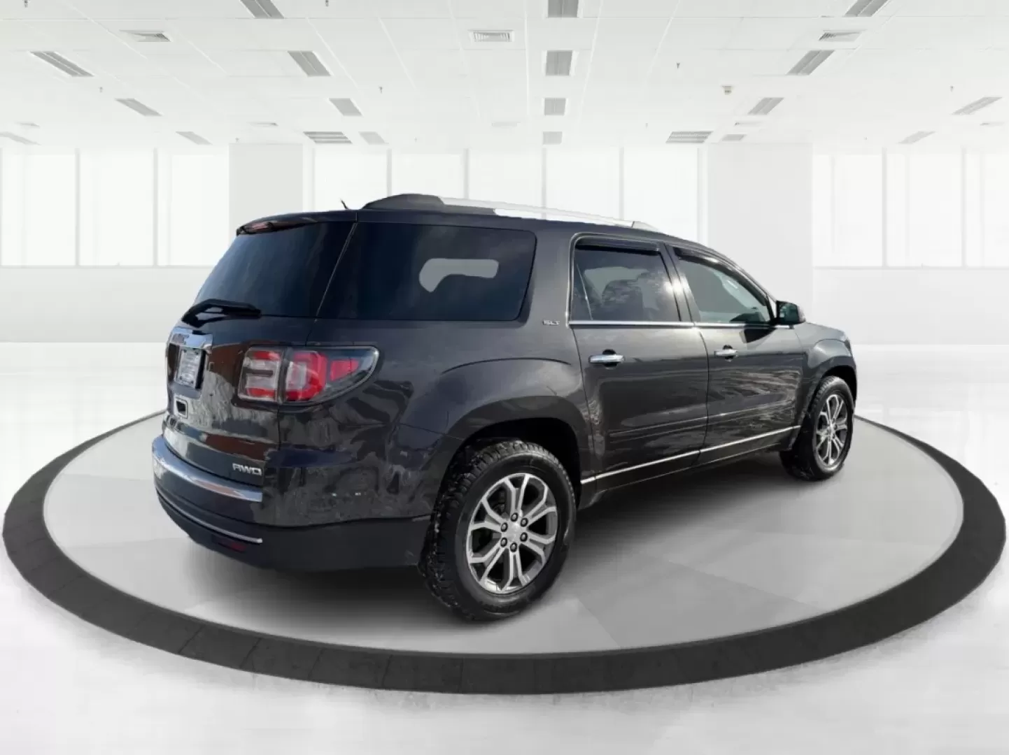 2015 GMC Acadia SLT-1 (1GKKVRKD6FJ) with an 3.6L V-6 gasoline direct injection engine, located at 1230 East Main St, Xenia, OH, 45385, (937) 908-9800, 39.688026, -83.910172 - **Experience Adventure and Comfort with the 2015 GMC Acadia at Advantage Car and Credit - Xenia!**<br /> <br /> Are you searching for the perfect vehicle to accommodate your growing family, make weekend adventures a breeze, or tackle your daily commute with style? Look no further than this stunning - Photo#2