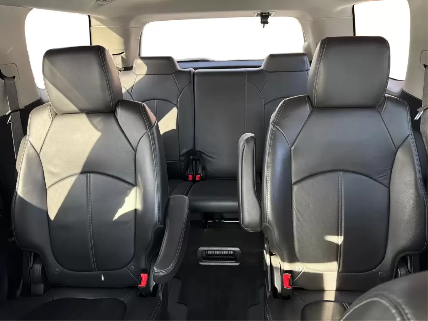 2015 GMC Acadia SLT-1 (1GKKVRKD6FJ) with an 3.6L V-6 gasoline direct injection engine, located at 1230 East Main St, Xenia, OH, 45385, (937) 908-9800, 39.688026, -83.910172 - **Experience Adventure and Comfort with the 2015 GMC Acadia at Advantage Car and Credit - Xenia!**<br /> <br /> Are you searching for the perfect vehicle to accommodate your growing family, make weekend adventures a breeze, or tackle your daily commute with style? Look no further than this stunning - Photo#14