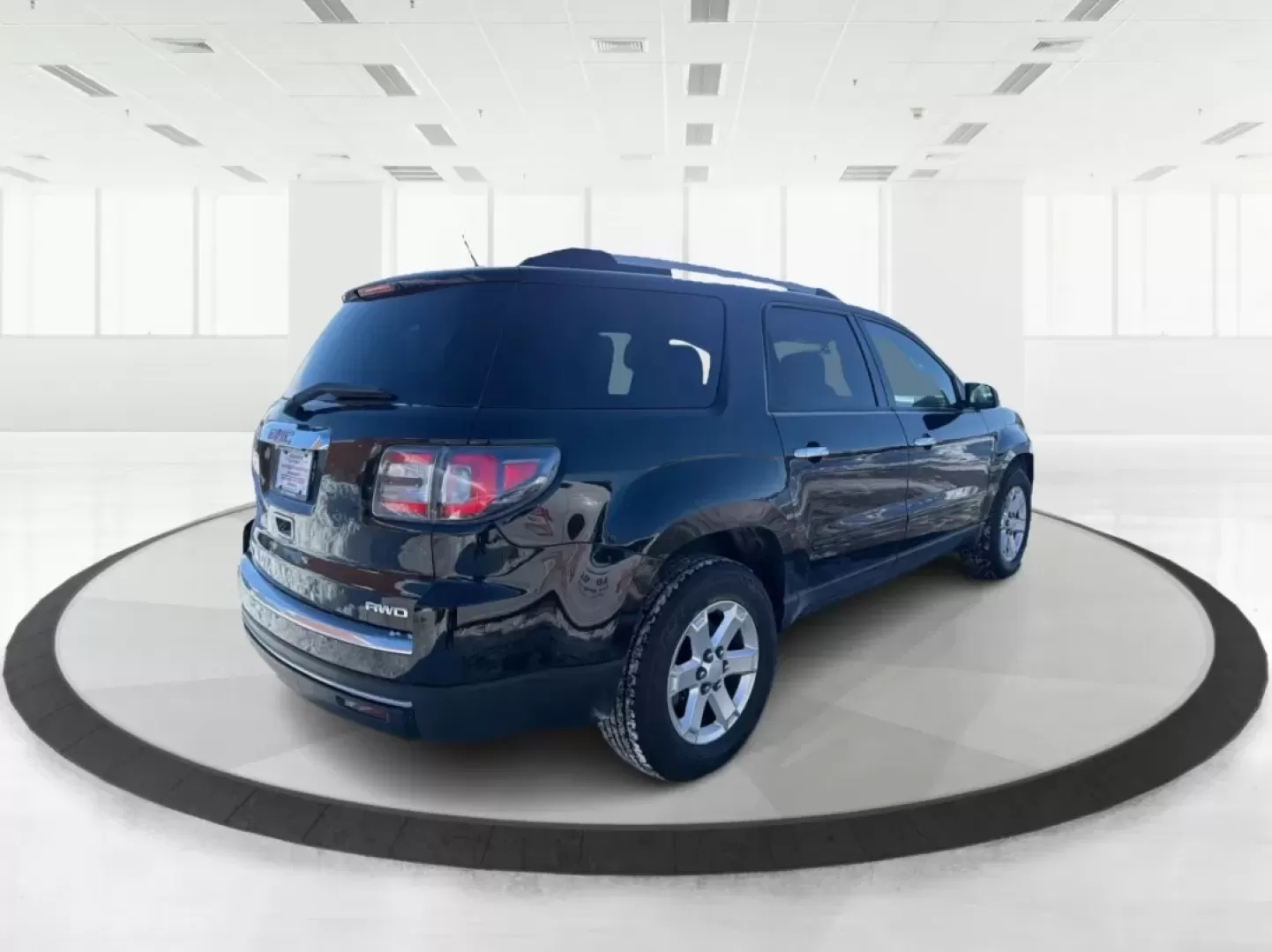 2016 GMC Acadia SLE-1 (1GKKVNED4GJ) with an 3.6L V-6 gasoline direct injection engine, 6A transmission, located at 1099 N County Rd 25A , Troy, OH, 45373, (937) 908-9800, 40.057079, -84.212883 - **Adventure Awaits with the 2016 GMC Acadia at Advantage Car and Credit - Troy!**<br /> <br /> When it comes to family outings or weekend getaways, the 2016 GMC Acadia is your perfect travel companion. Designed for those who crave the ideal blend of comfort, space, and versatility, this SUV is just - Photo#2