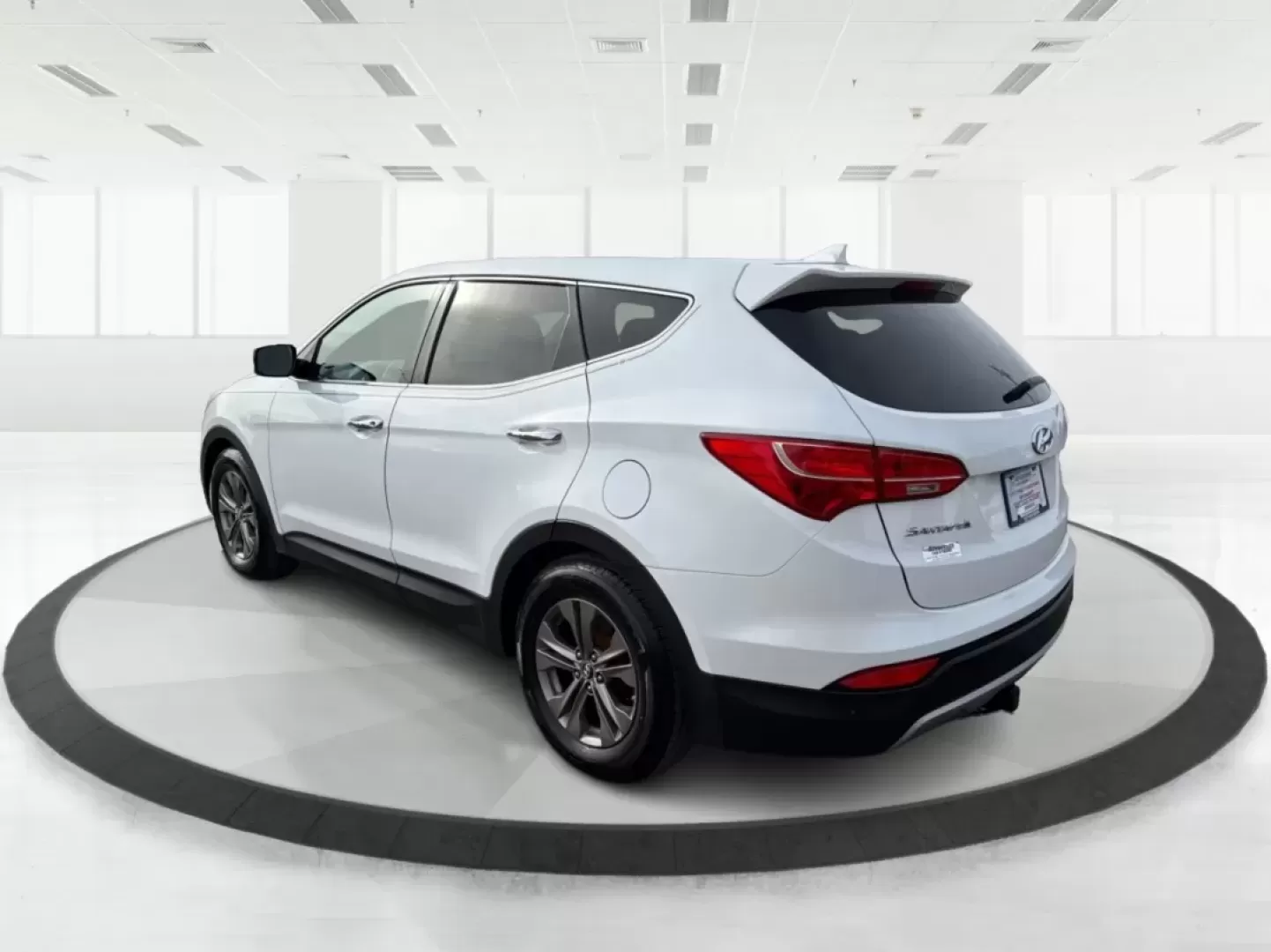 2013 Hyundai Santa Fe Sport (5XYZT3LB2DG) with an Theta II 2.4L I-4 gasoline direct injection engine, 6-Speed Automatic transmission, located at 1184 Kauffman Ave, Fairborn, OH, 45324, (937) 908-9800, 39.807072, -84.030914 - **Adventure Awaits: Drive the 2013 Hyundai Santa Fe Sport in Fairborn, OH!**<br /> <br /> Are you ready to elevate your lifestyle while enjoying the freedom of the open road? Look no further than the stunning 2013 Hyundai Santa Fe Sport, available now at Advantage Car and Credit in Fairborn, OH! Thi - Photo#4