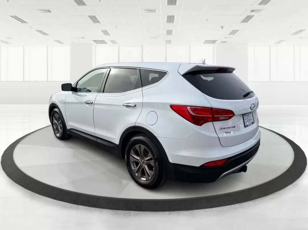 2013 Hyundai Santa Fe Sport (5XYZT3LB2DG) with an Theta II 2.4L I-4 gasoline direct injection engine, 6-Speed Automatic transmission, located at 1184 Kauffman Ave, Fairborn, OH, 45324, (937) 908-9800, 39.807072, -84.030914 - **Adventure Awaits: Drive the 2013 Hyundai Santa Fe Sport in Fairborn, OH!**<br /> <br /> Are you ready to elevate your lifestyle while enjoying the freedom of the open road? Look no further than the stunning 2013 Hyundai Santa Fe Sport, available now at Advantage Car and Credit in Fairborn, OH! Thi - Photo#4