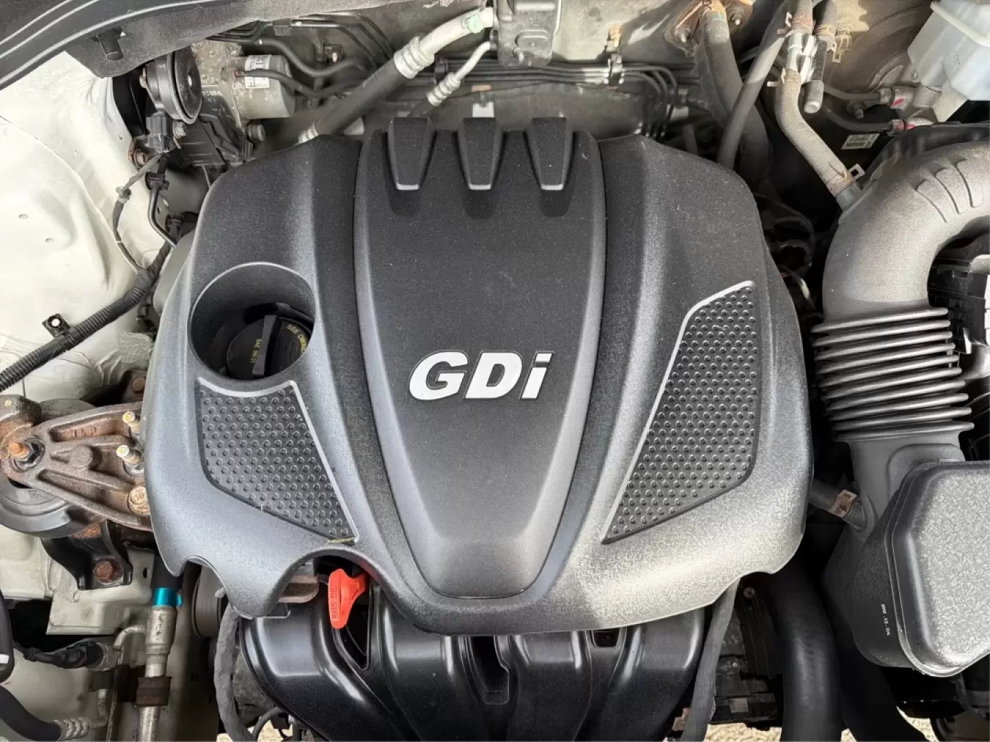 2013 Hyundai Santa Fe Sport (5XYZT3LB2DG) with an Theta II 2.4L I-4 gasoline direct injection engine, 6-Speed Automatic transmission, located at 1184 Kauffman Ave, Fairborn, OH, 45324, (937) 908-9800, 39.807072, -84.030914 - **Adventure Awaits: Drive the 2013 Hyundai Santa Fe Sport in Fairborn, OH!**<br /> <br /> Are you ready to elevate your lifestyle while enjoying the freedom of the open road? Look no further than the stunning 2013 Hyundai Santa Fe Sport, available now at Advantage Car and Credit in Fairborn, OH! Thi - Photo#11