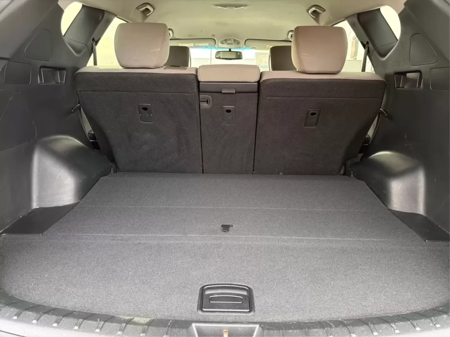 2013 Hyundai Santa Fe Sport (5XYZT3LB2DG) with an Theta II 2.4L I-4 gasoline direct injection engine, 6-Speed Automatic transmission, located at 1184 Kauffman Ave, Fairborn, OH, 45324, (937) 908-9800, 39.807072, -84.030914 - **Adventure Awaits: Drive the 2013 Hyundai Santa Fe Sport in Fairborn, OH!**<br /> <br /> Are you ready to elevate your lifestyle while enjoying the freedom of the open road? Look no further than the stunning 2013 Hyundai Santa Fe Sport, available now at Advantage Car and Credit in Fairborn, OH! Thi - Photo#12