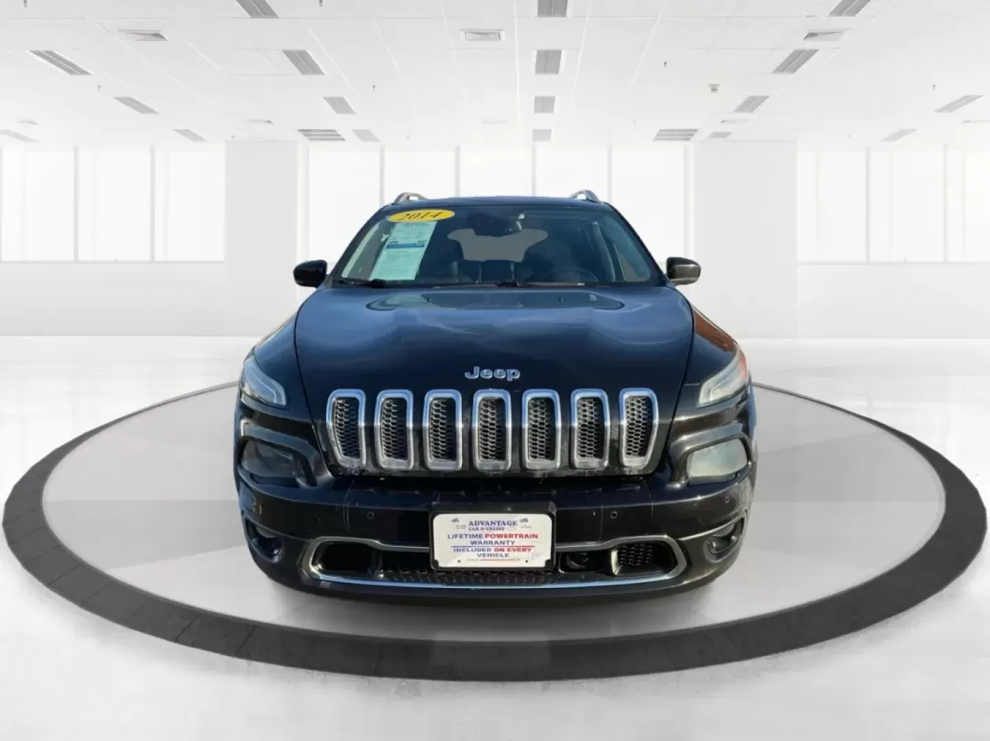 2014 Jeep Cherokee (1C4PJMDS5EW) with an Other engine, located at 1230 East Main St, Xenia, OH, 45385, (937) 908-9800, 39.688026, -83.910172 - Discover the perfect blend of versatility and style with the 2014 Jeep Cherokee Limited, now available at Advantage Car and Credit in Troy, OH! Whether you're navigating the daily grind or embarking on weekend adventures, this crossover SUV is designed to enhance your lifestyle, making it an ideal c - Photo#7