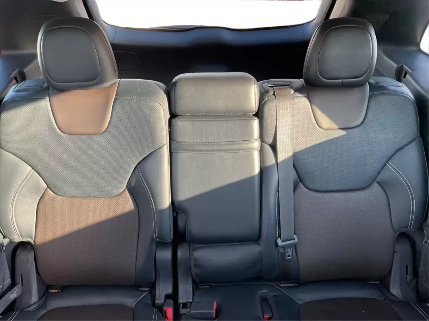 2014 Jeep Cherokee (1C4PJMDS5EW) with an Other engine, located at 1230 East Main St, Xenia, OH, 45385, (937) 908-9800, 39.688026, -83.910172 - Discover the perfect blend of versatility and style with the 2014 Jeep Cherokee Limited, now available at Advantage Car and Credit in Troy, OH! Whether you're navigating the daily grind or embarking on weekend adventures, this crossover SUV is designed to enhance your lifestyle, making it an ideal c - Photo#14