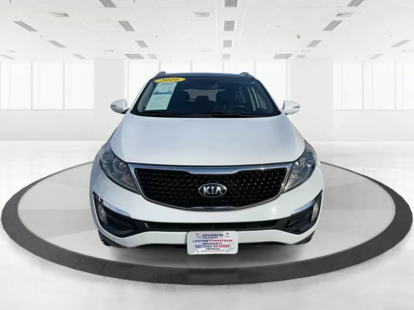 2016 Kia Sportage EX (KNDPCCAC2G7) with an Theta II 2.4L I-4 gasoline direct injection engine, 6-Speed Automatic transmission, located at 8750 N County Rd 25A, Piqua, OH, 45356, (937) 908-9800, 40.164391, -84.232513 - ### Elevate Your Adventures with the 2016 Kia Sportage EX from Advantage Car and Credit - Piqua!<br /> <br /> Are you ready to embrace a lifestyle filled with adventure and comfort? Whether you're a growing family, a daily commuter, or someone who loves weekend getaways, the 2016 Kia Sportage EX is - Photo#7