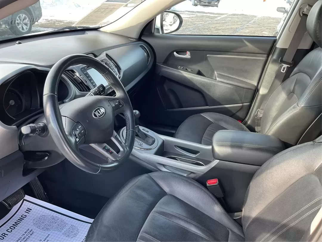 2016 Kia Sportage EX (KNDPCCAC2G7) with an Theta II 2.4L I-4 gasoline direct injection engine, located at 8750 N County Rd 25A, Piqua, OH, 45356, (937) 908-9800, 40.164391, -84.232513 - ### Elevate Your Adventures with the 2016 Kia Sportage EX from Advantage Car and Credit - Piqua!<br /> <br /> Are you ready to embrace a lifestyle filled with adventure and comfort? Whether you're a growing family, a daily commuter, or someone who loves weekend getaways, the 2016 Kia Sportage EX is - Photo#9