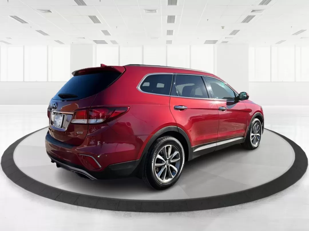 2017 Hyundai Santa Fe SE (KM8SMDHF0HU) with an 3.3L V-6 gasoline direct injection engine, 6A transmission, located at 1230 East Main St, Xenia, OH, 45385, (937) 908-9800, 39.688026, -83.910172 - **Adventure Awaits with This 2017 Hyundai Santa Fe SE - Your Ideal Family SUV!**<br /> <br /> Are you on the lookout for a versatile, spacious SUV that can easily accommodate your family's needs? Look no further than this stunning 2017 Hyundai Santa Fe SE, available now at Advantage Car and Credit i - Photo#2