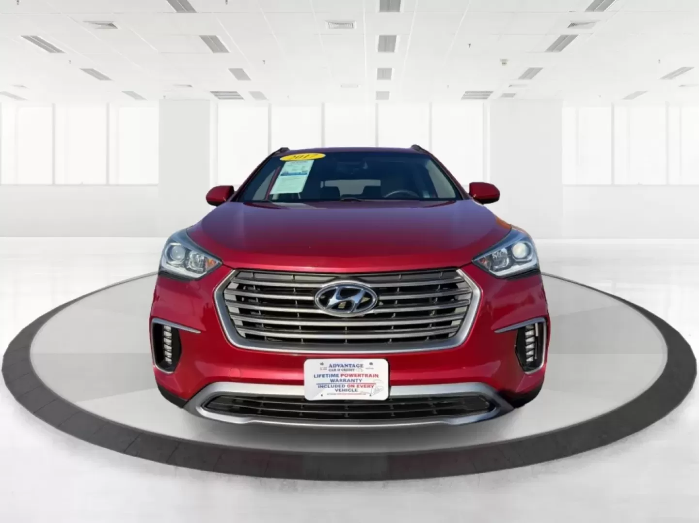 2017 Hyundai Santa Fe SE (KM8SMDHF0HU) with an 3.3L V-6 gasoline direct injection engine, 6A transmission, located at 1230 East Main St, Xenia, OH, 45385, (937) 908-9800, 39.688026, -83.910172 - **Adventure Awaits with This 2017 Hyundai Santa Fe SE - Your Ideal Family SUV!**<br /> <br /> Are you on the lookout for a versatile, spacious SUV that can easily accommodate your family's needs? Look no further than this stunning 2017 Hyundai Santa Fe SE, available now at Advantage Car and Credit i - Photo#7