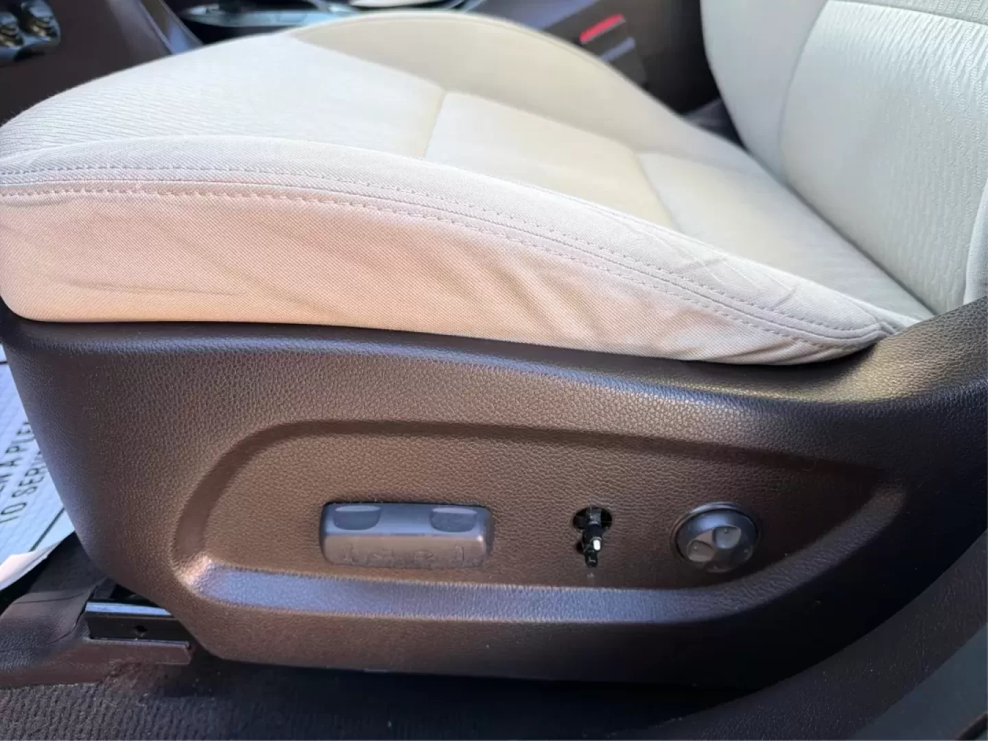 2017 Hyundai Santa Fe SE (KM8SMDHF0HU) with an 3.3L V-6 gasoline direct injection engine, 6A transmission, located at 1230 East Main St, Xenia, OH, 45385, (937) 908-9800, 39.688026, -83.910172 - **Adventure Awaits with This 2017 Hyundai Santa Fe SE - Your Ideal Family SUV!**<br /> <br /> Are you on the lookout for a versatile, spacious SUV that can easily accommodate your family's needs? Look no further than this stunning 2017 Hyundai Santa Fe SE, available now at Advantage Car and Credit i - Photo#17