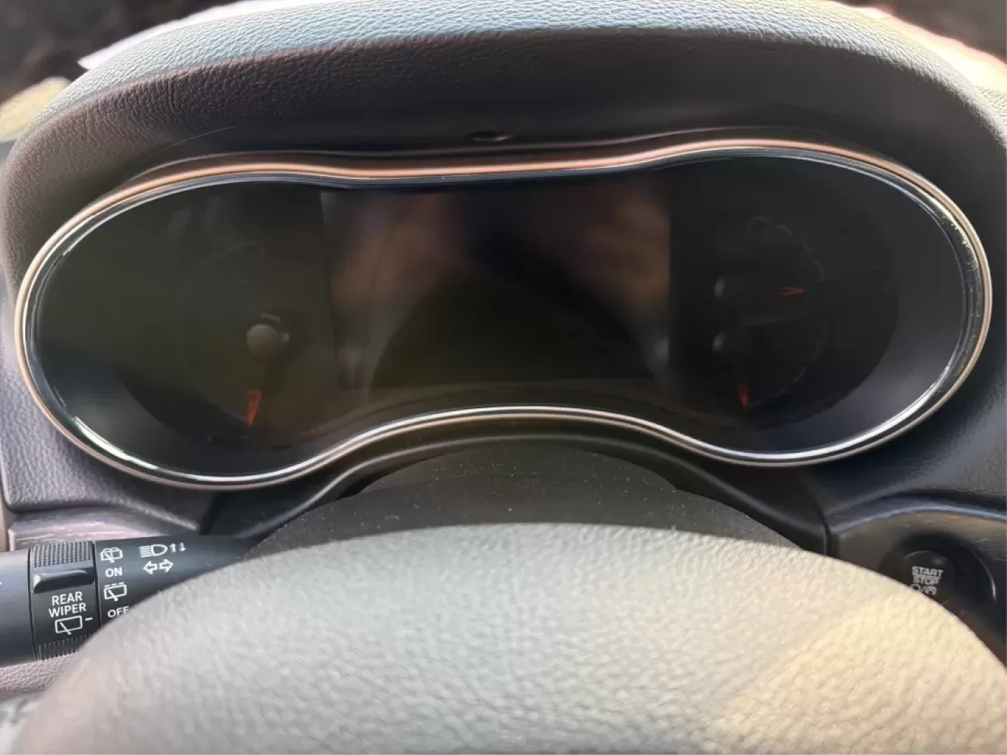 2016 Jeep Grand Cherokee Laredo (1C4RJFAG7GC) with an Pentastar 3.6L V-6 DOHC engine, 8A transmission, located at 1230 East Main St, Xenia, OH, 45385, (937) 908-9800, 39.688026, -83.910172 - ### Experience Adventure in Comfort with the 2016 Jeep Grand Cherokee Laredo <br /> <br /> If you're seeking a vehicle that can handle everything from daily commutes to weekend getaways, look no further than the 2016 Jeep Grand Cherokee Laredo. This robust SUV is perfect for both adventurous spirits - Photo#15