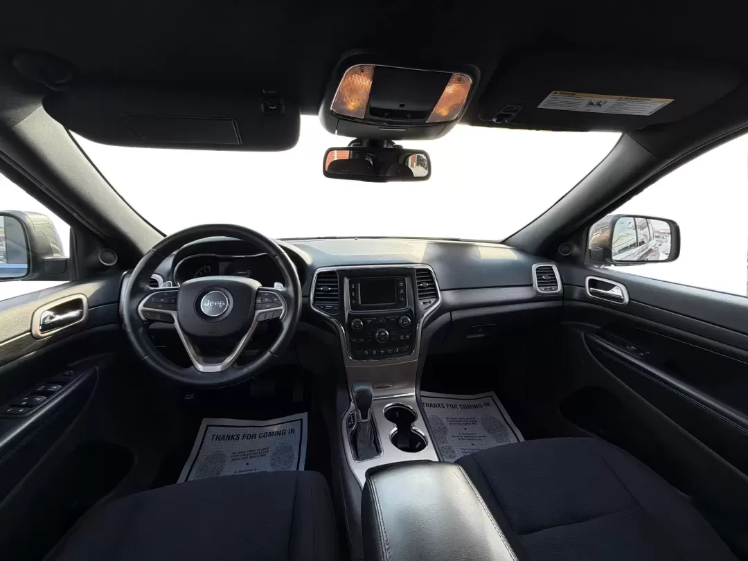 2016 Jeep Grand Cherokee Laredo (1C4RJFAG7GC) with an Pentastar 3.6L V-6 DOHC engine, 8A transmission, located at 1230 East Main St, Xenia, OH, 45385, (937) 908-9800, 39.688026, -83.910172 - ### Experience Adventure in Comfort with the 2016 Jeep Grand Cherokee Laredo <br /> <br /> If you're seeking a vehicle that can handle everything from daily commutes to weekend getaways, look no further than the 2016 Jeep Grand Cherokee Laredo. This robust SUV is perfect for both adventurous spirits - Photo#21