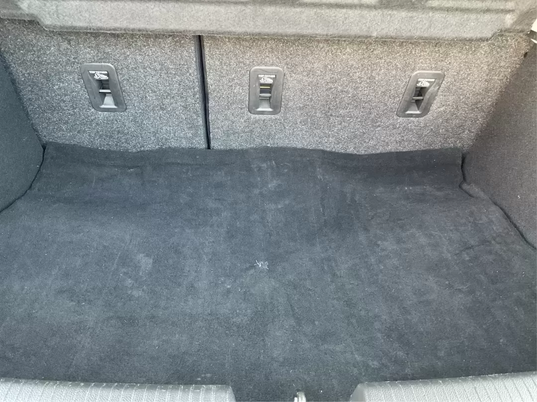 2019 Chevrolet Cruze LT (3G1BE6SM6KS) with an 1.4L I-4 gasoline direct injection engine, located at 1184 Kauffman Ave, Fairborn, OH, 45324, (937) 908-9800, 39.807072, -84.030914 - 2019 Chevrolet Cruze LT - Photo#12