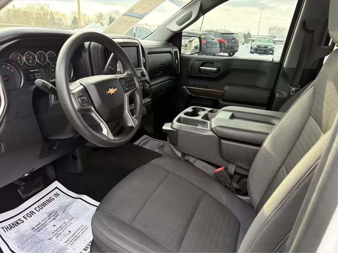 2020 Chevrolet Silverado 1500 4WD Double Cab Standard Bed LT (1GCRYDED6LZ) with an Other engine, located at 8750 N County Rd 25A, Piqua, OH, 45356, (937) 908-9800, 40.164391, -84.232513 - Are you ready to tackle your next big adventure without breaking the bank? The 2020 Chevrolet Silverado 1500 at Advantage Car and Credit in Piqua, OH, is your ideal companion for weekend getaways, family outings, or simply conquering your daily commute. With its rugged capabilities and comfortable r - Photo#9