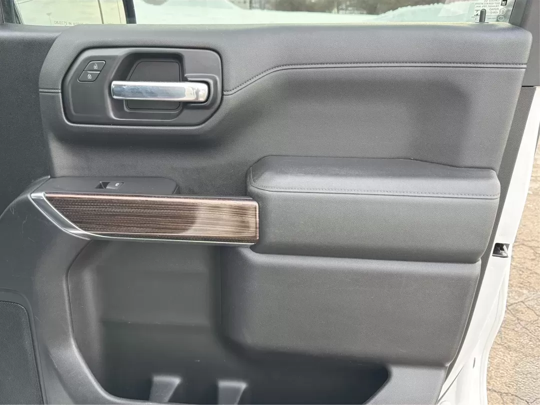 2020 Chevrolet Silverado 1500 4WD Double Cab Standard Bed LT (1GCRYDED6LZ) with an Other engine, located at 8750 N County Rd 25A, Piqua, OH, 45356, (937) 908-9800, 40.164391, -84.232513 - Are you ready to tackle your next big adventure without breaking the bank? The 2020 Chevrolet Silverado 1500 at Advantage Car and Credit in Piqua, OH, is your ideal companion for weekend getaways, family outings, or simply conquering your daily commute. With its rugged capabilities and comfortable r - Photo#20