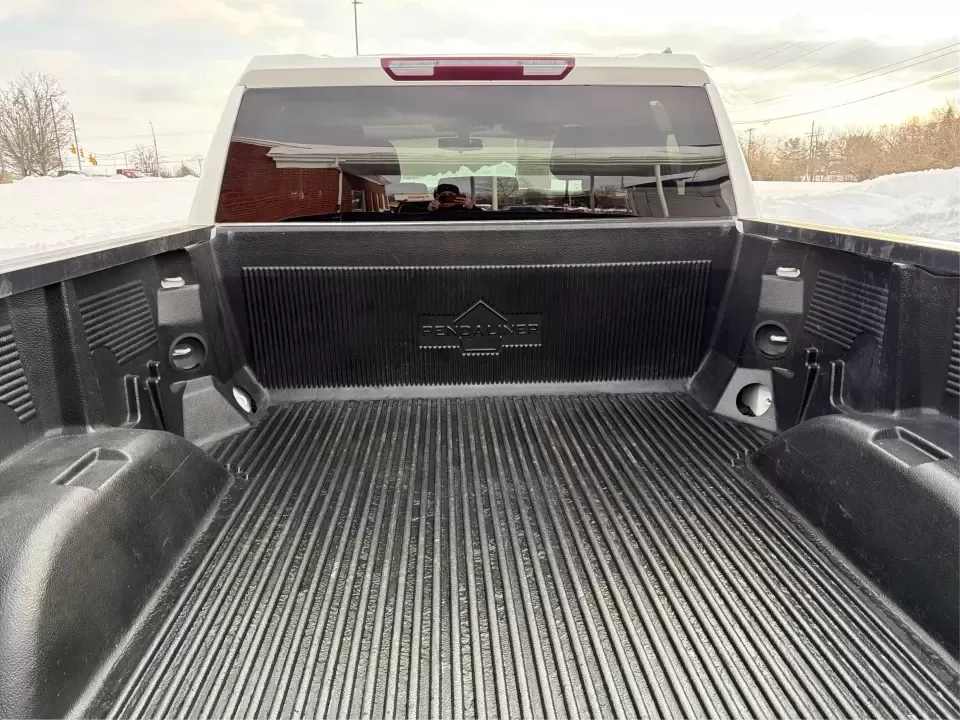 2020 Chevrolet Silverado 1500 LT Double Cab 4WD (1GCRYDED6LZ) with an 5.3L V8 OHV 16V engine, 6A transmission, located at 1951 S Dayton Lakeview Rd., New Carlisle, OH, 45344, (937) 908-9800, 39.890999, -84.050255 - When your weekends revolve around hauling gear to the lake, towing a trailer to a jobsite, or packing up the family for a road trip down I70, a full-size truck that can handle real Ohio life makes all the difference. This **2020 Chevrolet Silverado 1500 LT Double Cab 4WD** is built for drivers who w- Photo#12