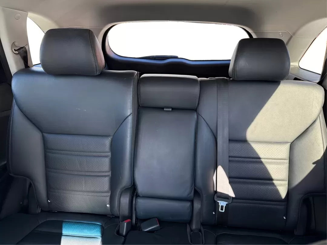 2018 Kia Sorento 2.0T EX (5XYPHDA11JG) with an 2L I-4 gasoline direct injection engine, 6A transmission, located at 880 E. National Road, Vandalia, OH, 45377, (937) 908-9800, 39.891918, -84.183594 - Experience the freedom of adventure with the 2018 Kia Sorento EX, available at Advantage Car and Credit in Vandalia, OH! This SUV is not just a vehicle; it's a companion for families, commuters, and weekend explorers alike. With its robust features and versatile design, the Sorento is perfect for ev - Photo#14