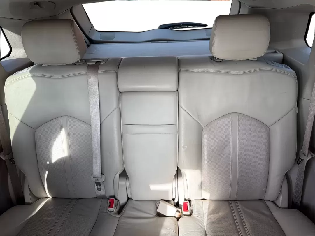 2011 Cadillac SRX Luxury Collection (3GYFNAEY4BS) with an Ecotec 3L V-6 gasoline direct injection engine, located at 401 Woodman Dr, Riverside, OH, 45431, (937) 908-9800, 39.760899, -84.123421 - **Discover Luxury and Versatility with the 2011 Cadillac SRX at Advantage Car and Credit Riverside!**<br /> <br /> Are you in the market for a stylish SUV that perfectly suits your busy lifestyle? Look no further than the stunning 2011 Cadillac SRX, available now at Advantage Car and Credit in Rive - Photo#14