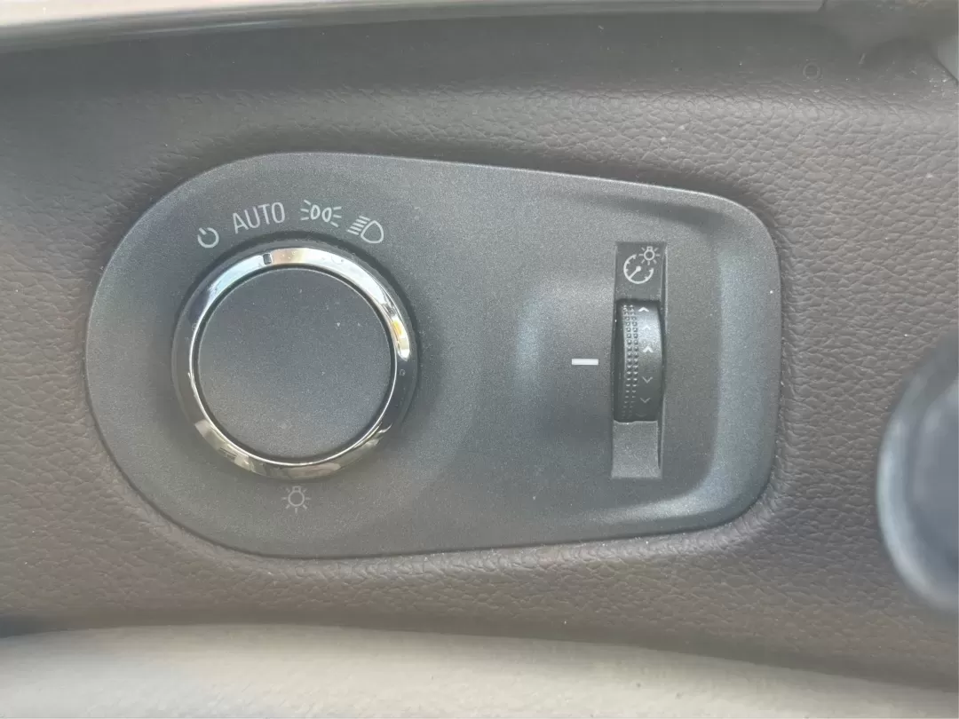 2011 Cadillac SRX Luxury Collection (3GYFNAEY4BS) with an Ecotec 3L V-6 gasoline direct injection engine, located at 401 Woodman Dr, Riverside, OH, 45431, (937) 908-9800, 39.760899, -84.123421 - **Discover Luxury and Versatility with the 2011 Cadillac SRX at Advantage Car and Credit Riverside!**<br /> <br /> Are you in the market for a stylish SUV that perfectly suits your busy lifestyle? Look no further than the stunning 2011 Cadillac SRX, available now at Advantage Car and Credit in Rive - Photo#17