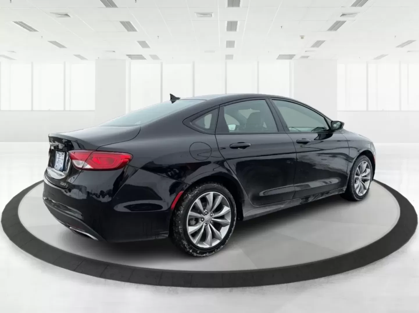 2016 Chrysler 200 S (1C3CCCBB9GN) with an Pentastar 3.6L V-6 DOHC engine, 9A transmission, located at 1951 S Dayton Lakeview Rd., New Carlisle, OH, 45344, (937) 908-9800, 39.890999, -84.050255 - Elevate your driving experience and embrace adventure with the 2016 Chrysler 200 S, now available at Advantage Car and Credit, your trusted Buy Here Pay Here dealership located at 1951 S Dayton-Lakeview Rd, New Carlisle, OH 45344. Whether you're commuting through the bustling streets of New Carlisle - Photo#2