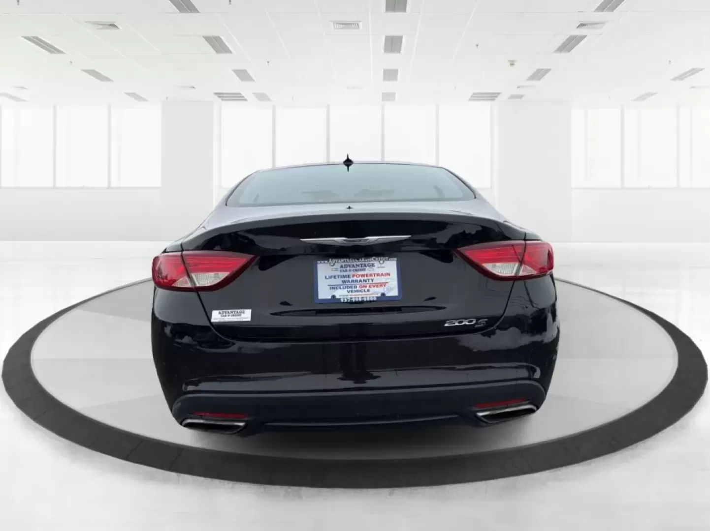 2016 Chrysler 200 S (1C3CCCBB9GN) with an Pentastar 3.6L V-6 DOHC engine, 9A transmission, located at 1951 S Dayton Lakeview Rd., New Carlisle, OH, 45344, (937) 908-9800, 39.890999, -84.050255 - Elevate your driving experience and embrace adventure with the 2016 Chrysler 200 S, now available at Advantage Car and Credit, your trusted Buy Here Pay Here dealership located at 1951 S Dayton-Lakeview Rd, New Carlisle, OH 45344. Whether you're commuting through the bustling streets of New Carlisle - Photo#3