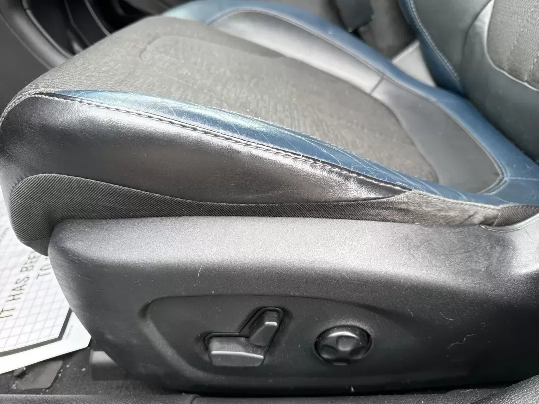 2016 Chrysler 200 S (1C3CCCBB9GN) with an Pentastar 3.6L V-6 DOHC engine, 9A transmission, located at 1951 S Dayton Lakeview Rd., New Carlisle, OH, 45344, (937) 908-9800, 39.890999, -84.050255 - Elevate your driving experience and embrace adventure with the 2016 Chrysler 200 S, now available at Advantage Car and Credit, your trusted Buy Here Pay Here dealership located at 1951 S Dayton-Lakeview Rd, New Carlisle, OH 45344. Whether you're commuting through the bustling streets of New Carlisle - Photo#18