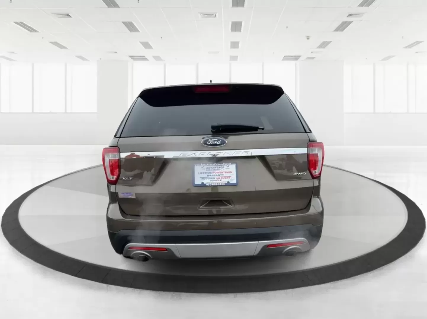 2016 Ford Explorer XLT (1FM5K8D89GG) with an EcoBoost 2.3L I-4 gasoline direct injection engine, 6-Speed Automatic transmission, located at 1951 S Dayton Lakeview Rd., New Carlisle, OH, 45344, (937) 908-9800, 39.890999, -84.050255 - Looking for a versatile and reliable vehicle that can accommodate your family adventures, weekend getaways, and daily commutes? Look no further than the 2016 Ford Explorer XLT, available now at Advantage Car and Credit in New Carlisle, OH. With a spacious interior and advanced technology features, t - Photo#3