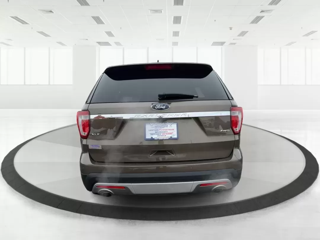 2016 Ford Explorer XLT (1FM5K8D89GG) with an EcoBoost 2.3L I-4 gasoline direct injection engine, 6-Speed Automatic transmission, located at 1951 S Dayton Lakeview Rd., New Carlisle, OH, 45344, (937) 908-9800, 39.890999, -84.050255 - Looking for a versatile and reliable vehicle that can accommodate your family adventures, weekend getaways, and daily commutes? Look no further than the 2016 Ford Explorer XLT, available now at Advantage Car and Credit in New Carlisle, OH. With a spacious interior and advanced technology features, t - Photo#3