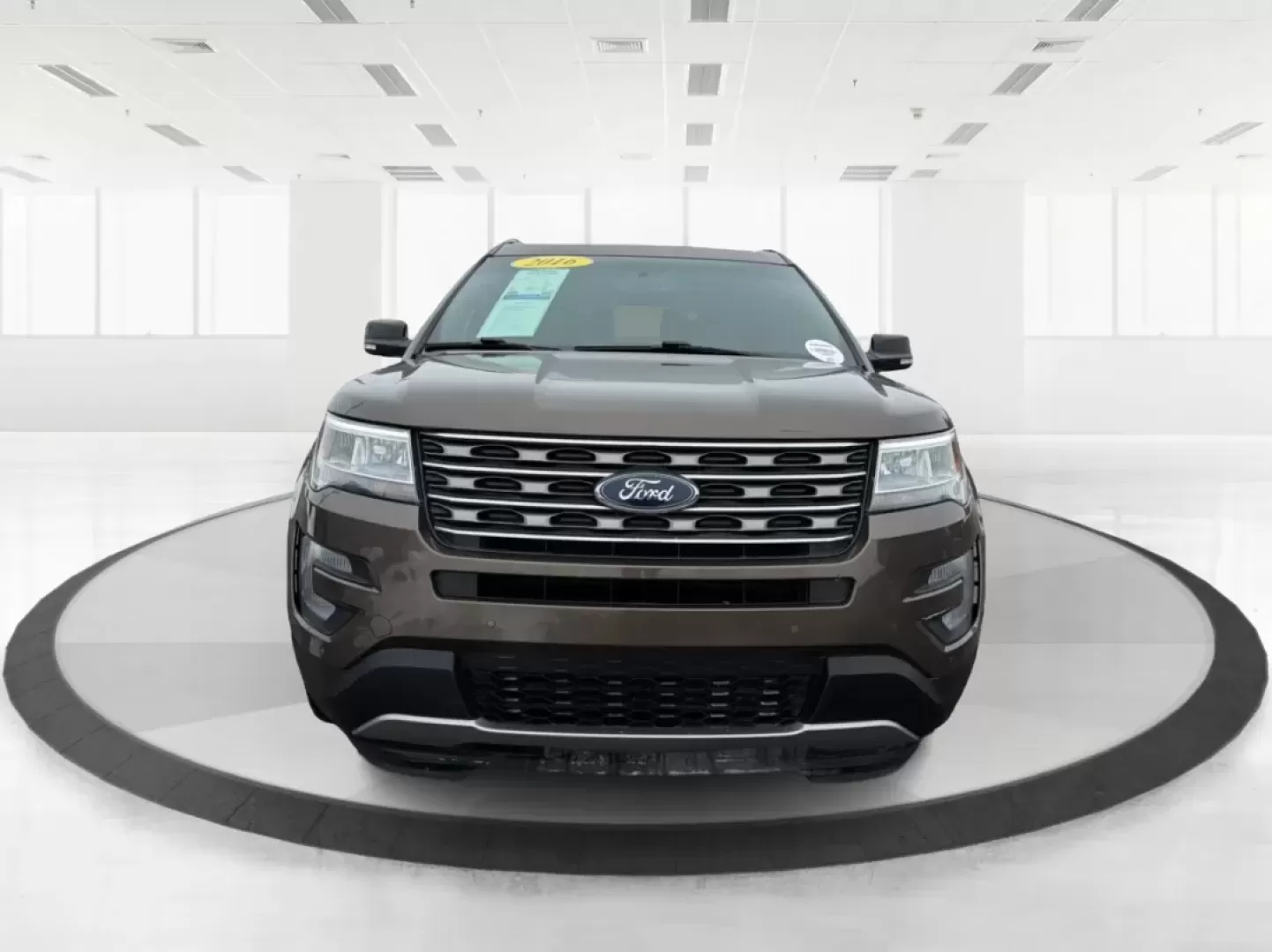 2016 Ford Explorer XLT (1FM5K8D89GG) with an EcoBoost 2.3L I-4 gasoline direct injection engine, 6-Speed Automatic transmission, located at 1951 S Dayton Lakeview Rd., New Carlisle, OH, 45344, (937) 908-9800, 39.890999, -84.050255 - Looking for a versatile and reliable vehicle that can accommodate your family adventures, weekend getaways, and daily commutes? Look no further than the 2016 Ford Explorer XLT, available now at Advantage Car and Credit in New Carlisle, OH. With a spacious interior and advanced technology features, t - Photo#7