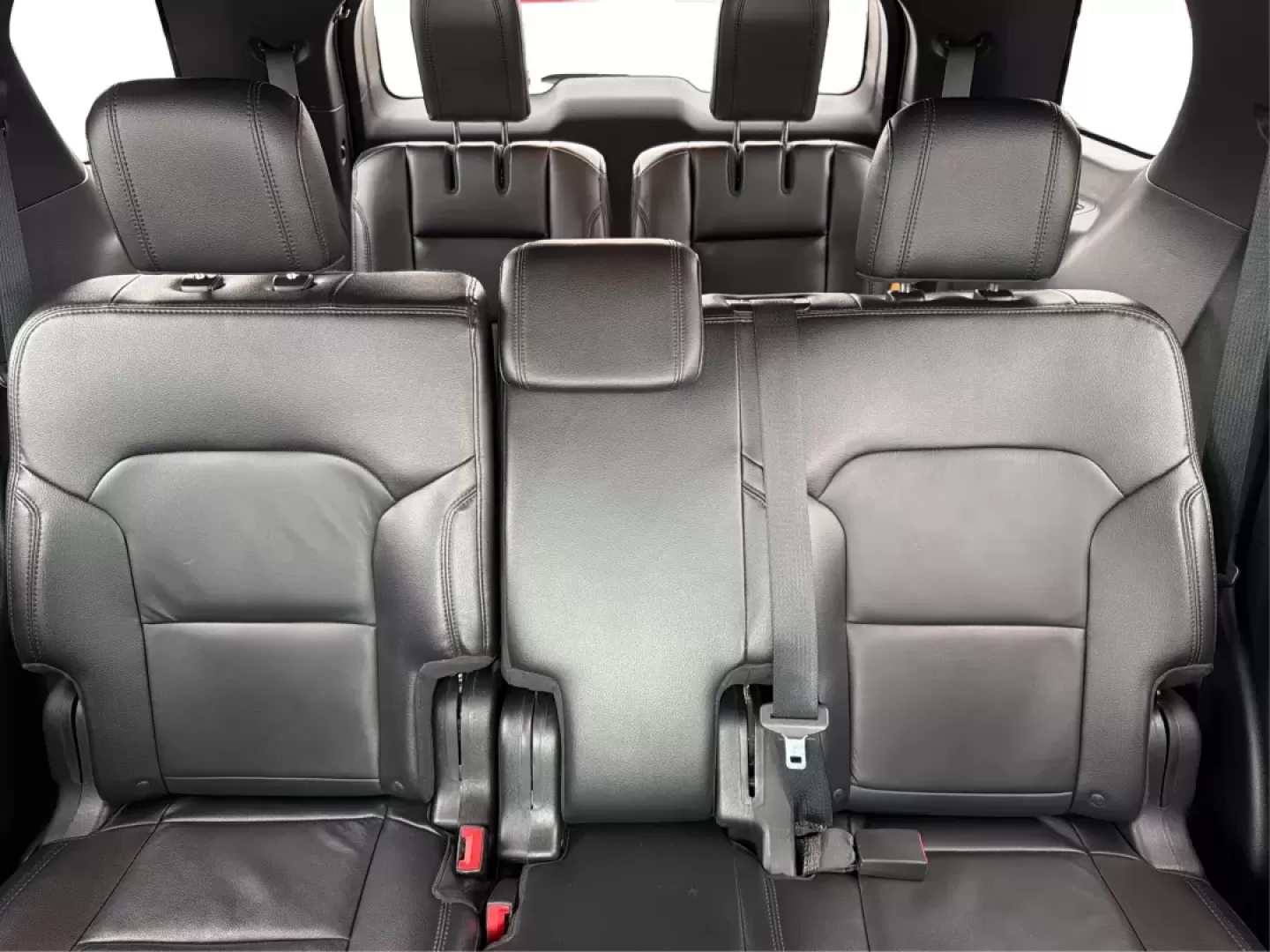 2016 Ford Explorer XLT (1FM5K8D89GG) with an EcoBoost 2.3L I-4 gasoline direct injection engine, 6-Speed Automatic transmission, located at 1951 S Dayton Lakeview Rd., New Carlisle, OH, 45344, (937) 908-9800, 39.890999, -84.050255 - Looking for a versatile and reliable vehicle that can accommodate your family adventures, weekend getaways, and daily commutes? Look no further than the 2016 Ford Explorer XLT, available now at Advantage Car and Credit in New Carlisle, OH. With a spacious interior and advanced technology features, t - Photo#14