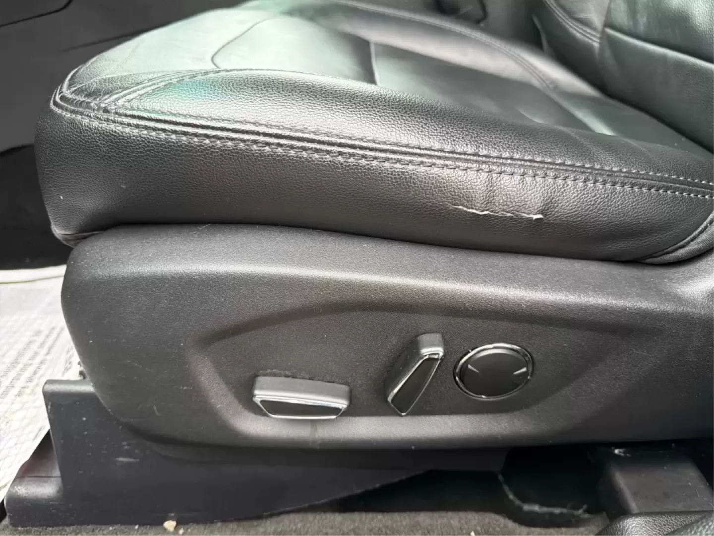 2016 Ford Explorer XLT (1FM5K8D89GG) with an EcoBoost 2.3L I-4 gasoline direct injection engine, 6-Speed Automatic transmission, located at 1951 S Dayton Lakeview Rd., New Carlisle, OH, 45344, (937) 908-9800, 39.890999, -84.050255 - Looking for a versatile and reliable vehicle that can accommodate your family adventures, weekend getaways, and daily commutes? Look no further than the 2016 Ford Explorer XLT, available now at Advantage Car and Credit in New Carlisle, OH. With a spacious interior and advanced technology features, t - Photo#18