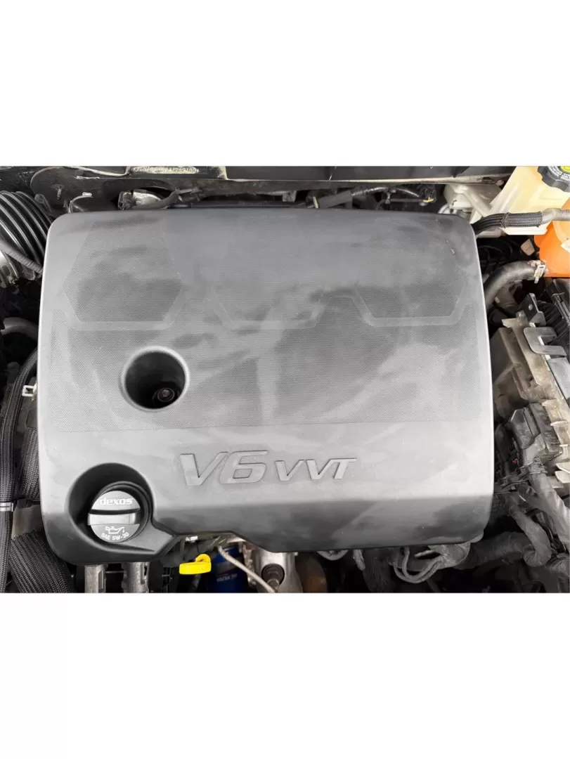 2018 Chevrolet Traverse 1LT (1GNERGKW2JJ) with an 3.6L V-6 gasoline direct injection engine, 9A transmission, located at 1951 S Dayton Lakeview Rd., New Carlisle, OH, 45344, (937) 908-9800, 39.890999, -84.050255 - **Conquer Every Adventure with the 2018 Chevrolet Traverse!** <br /> <br /> Are you ready to embark on exhilarating weekend getaways or tackle the daily grind with the perfect blend of comfort and reliability? Look no further than this stunning 2018 Chevrolet Traverse at Advantage Car and Credit in - Photo#11