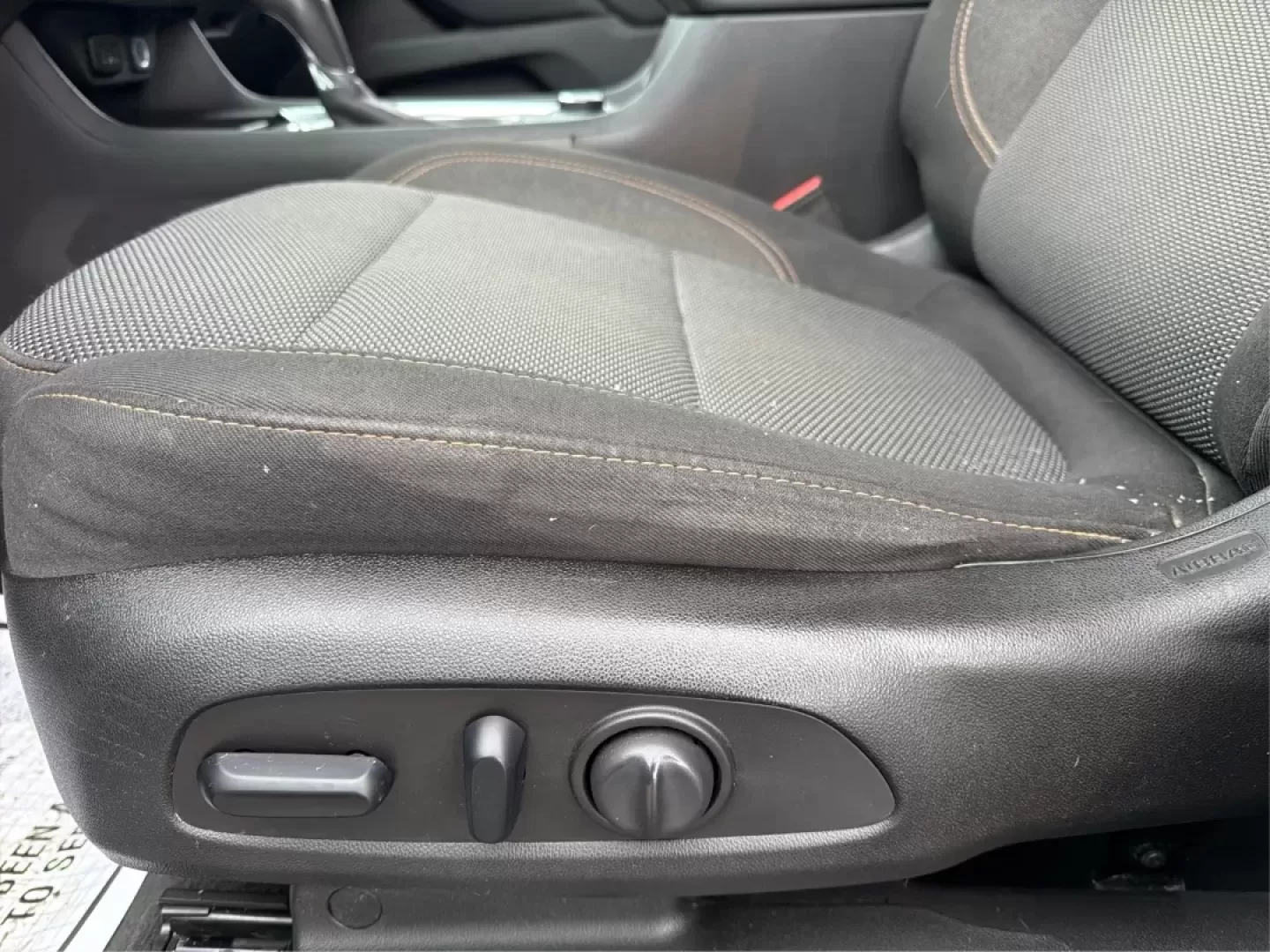 2018 Chevrolet Traverse 1LT (1GNERGKW2JJ) with an 3.6L V-6 gasoline direct injection engine, 9A transmission, located at 1951 S Dayton Lakeview Rd., New Carlisle, OH, 45344, (937) 908-9800, 39.890999, -84.050255 - **Conquer Every Adventure with the 2018 Chevrolet Traverse!** <br /> <br /> Are you ready to embark on exhilarating weekend getaways or tackle the daily grind with the perfect blend of comfort and reliability? Look no further than this stunning 2018 Chevrolet Traverse at Advantage Car and Credit in - Photo#18