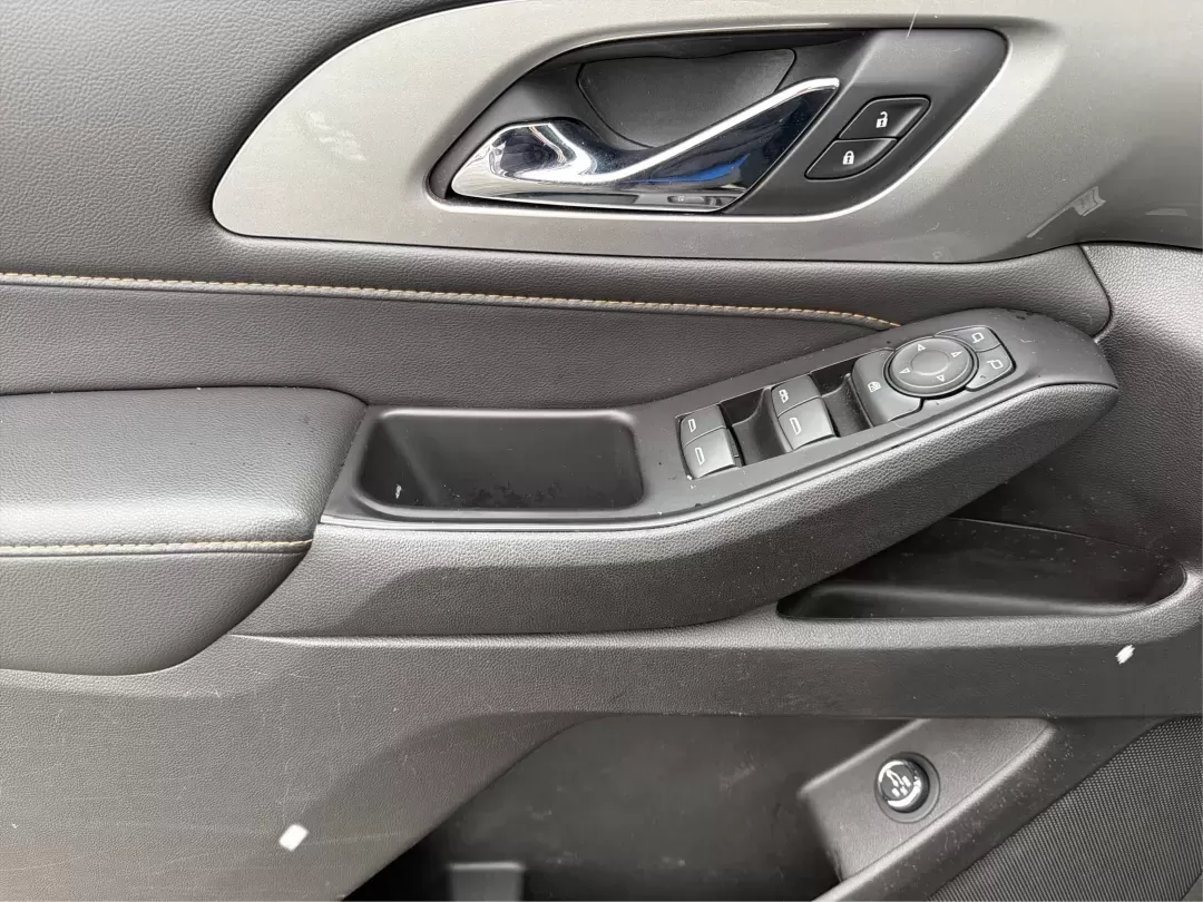 2018 Chevrolet Traverse 1LT (1GNERGKW2JJ) with an 3.6L V-6 gasoline direct injection engine, 9A transmission, located at 1951 S Dayton Lakeview Rd., New Carlisle, OH, 45344, (937) 908-9800, 39.890999, -84.050255 - **Conquer Every Adventure with the 2018 Chevrolet Traverse!** <br /> <br /> Are you ready to embark on exhilarating weekend getaways or tackle the daily grind with the perfect blend of comfort and reliability? Look no further than this stunning 2018 Chevrolet Traverse at Advantage Car and Credit in - Photo#19