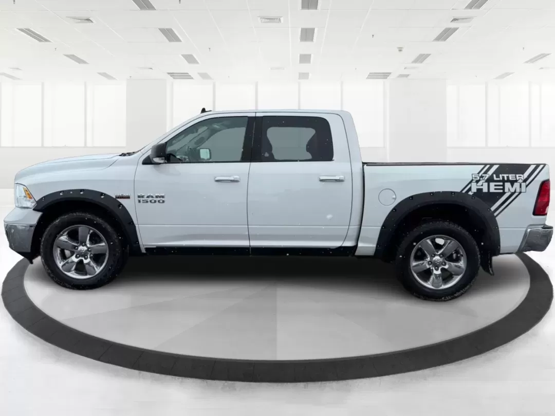 2016 Ram 1500 Big Horn (3C6RR7LT1GG) with an HEMI 5.7L V-8 variable valve control engine, located at 8750 N County Rd 25A, Piqua, OH, 45356, (937) 908-9800, 40.164391, -84.232513 - ### Unleash Your Adventurous Spirit with the 2016 Ram 1500 Big Horn at Advantage Car and Credit - Piqua!<br /> <br /> Are you searching for the perfect truck that seamlessly combines power, comfort, and reliability for your next weekend getaway or daily commute? Look no further than the 2016 Ram 150 - Photo#5